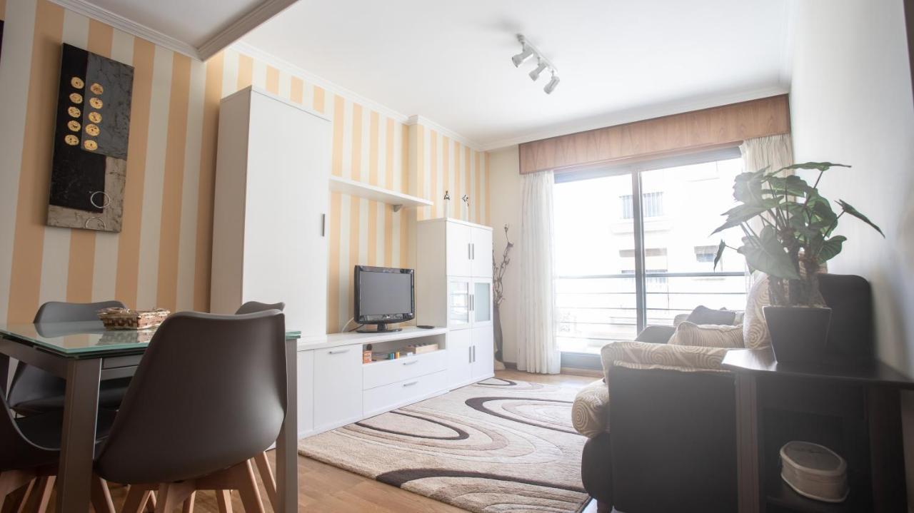 Apartamento En El Centro Con Plaza De Garaje А-Гуарда Экстерьер фото