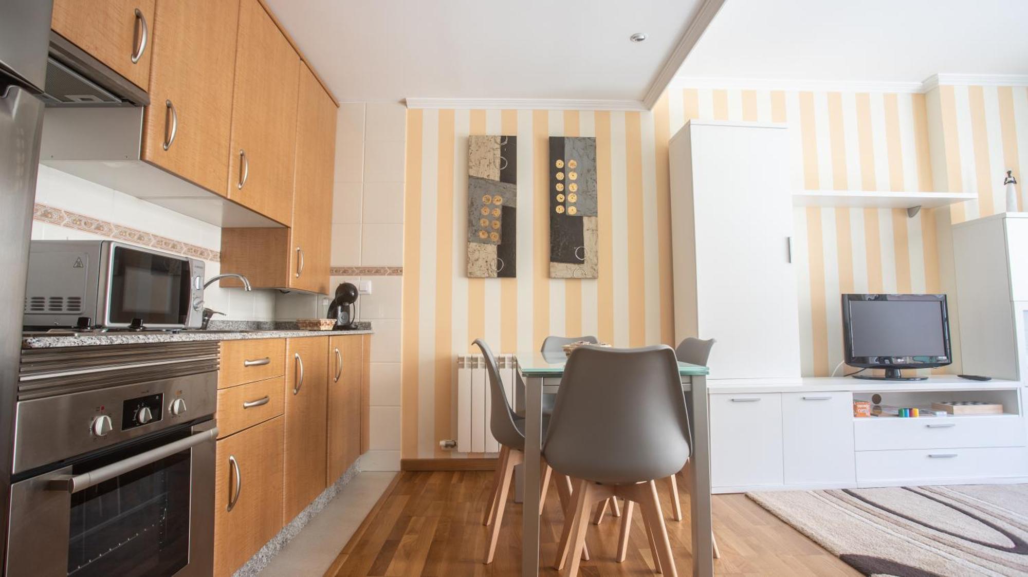 Apartamento En El Centro Con Plaza De Garaje А-Гуарда Экстерьер фото