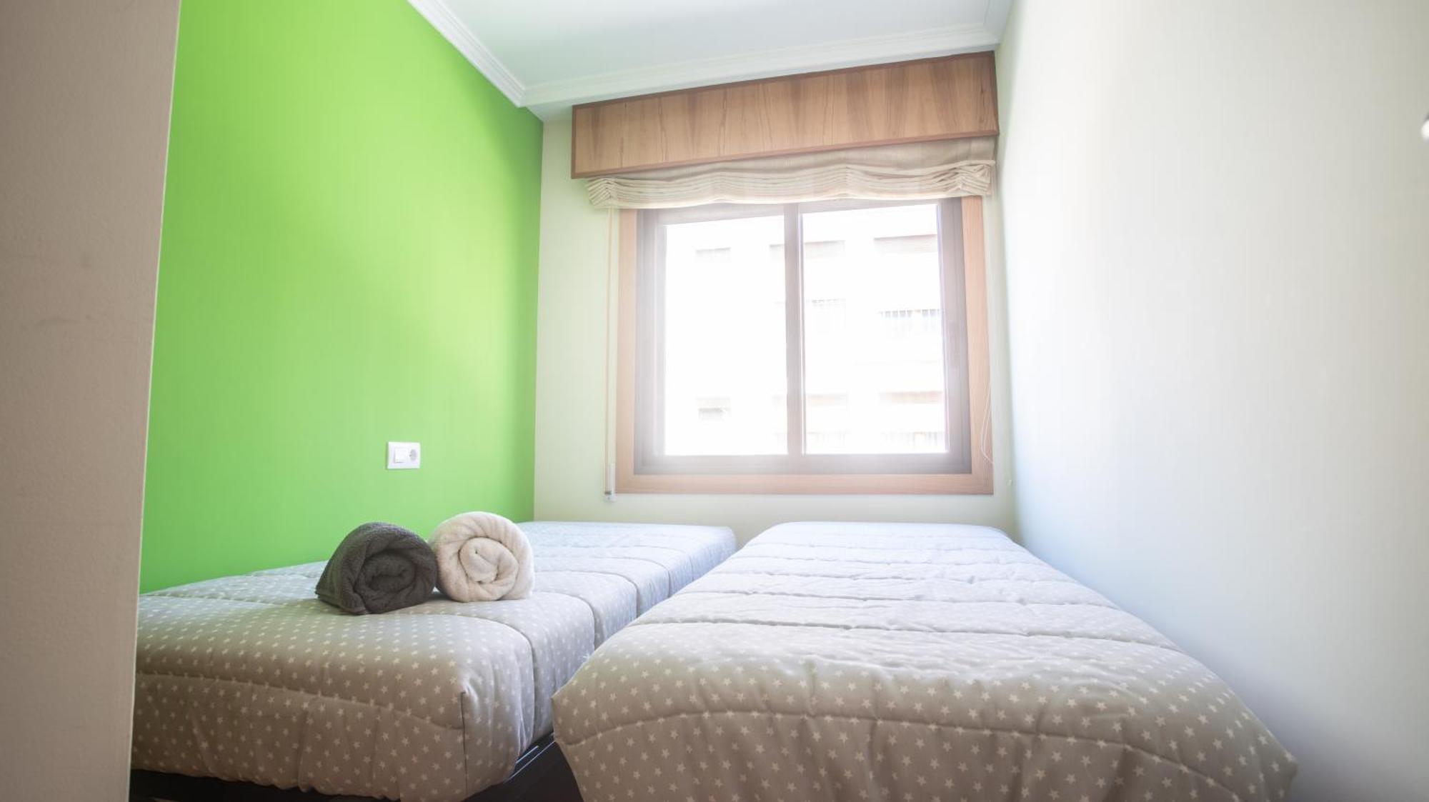 Apartamento En El Centro Con Plaza De Garaje А-Гуарда Экстерьер фото